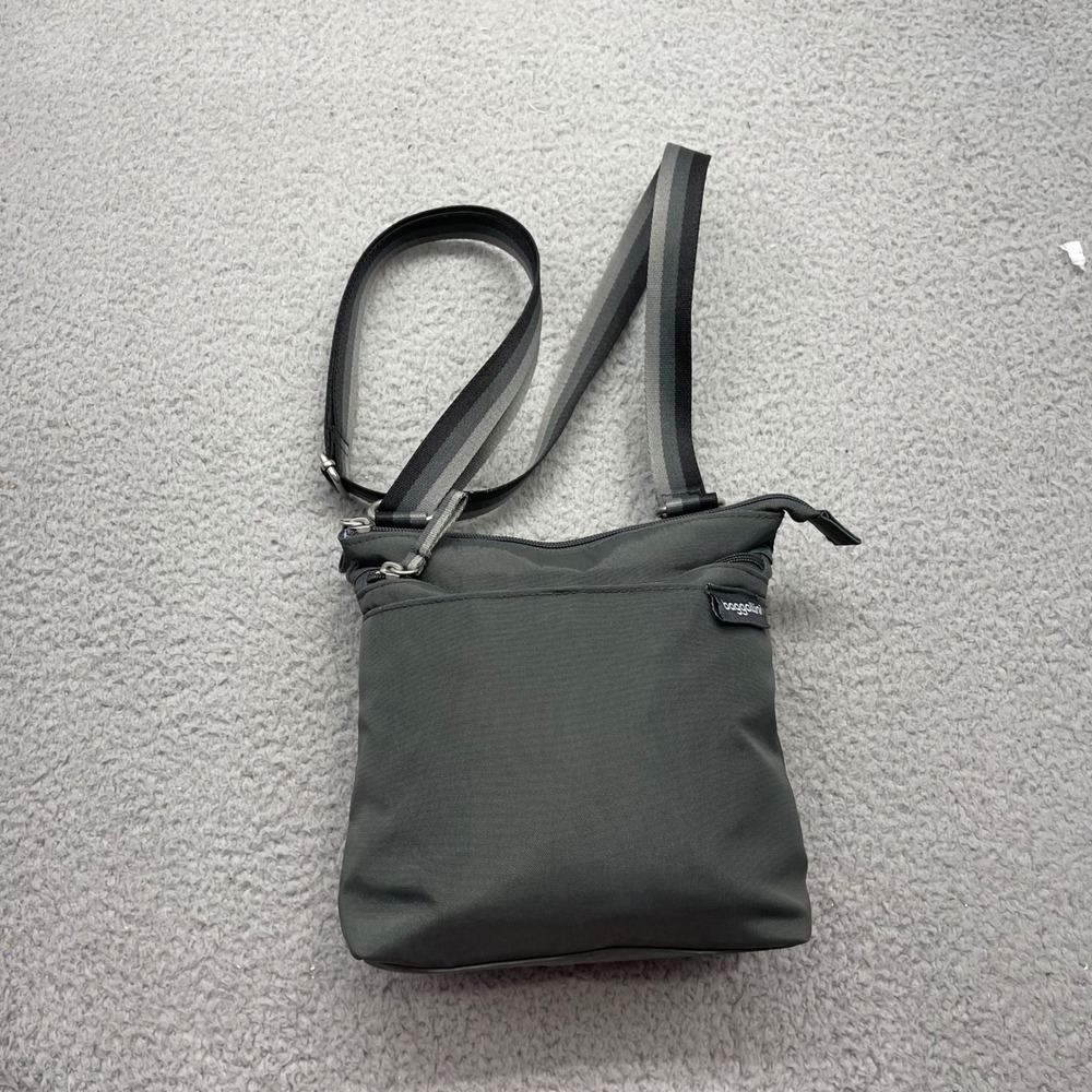 Baggallini Everyday Womens Small Charcoal GRY Nylon Crossbody Travel Bag Handbag